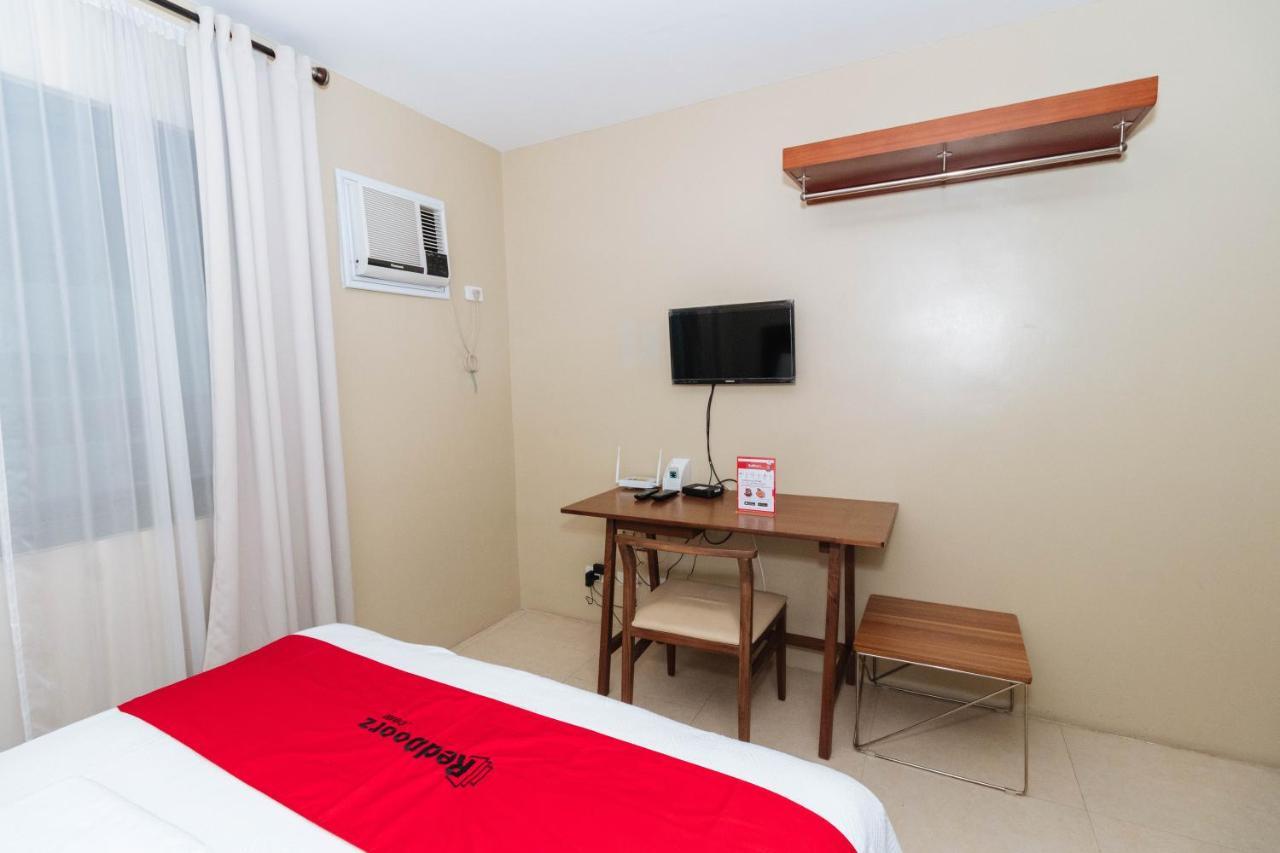 Reddoorz Near Osmena Highway 1 Hotel Makati City Exterior photo