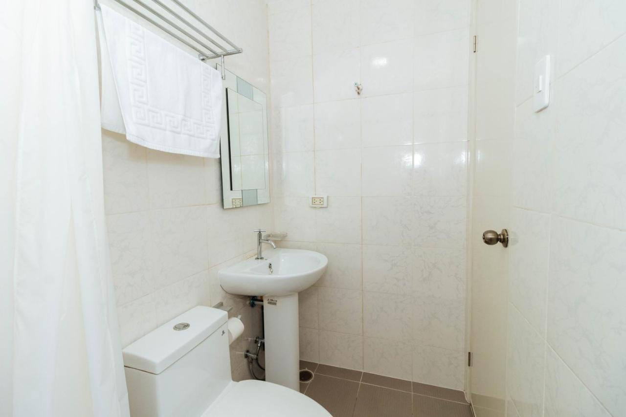 Reddoorz Near Osmena Highway 1 Hotel Makati City Exterior photo